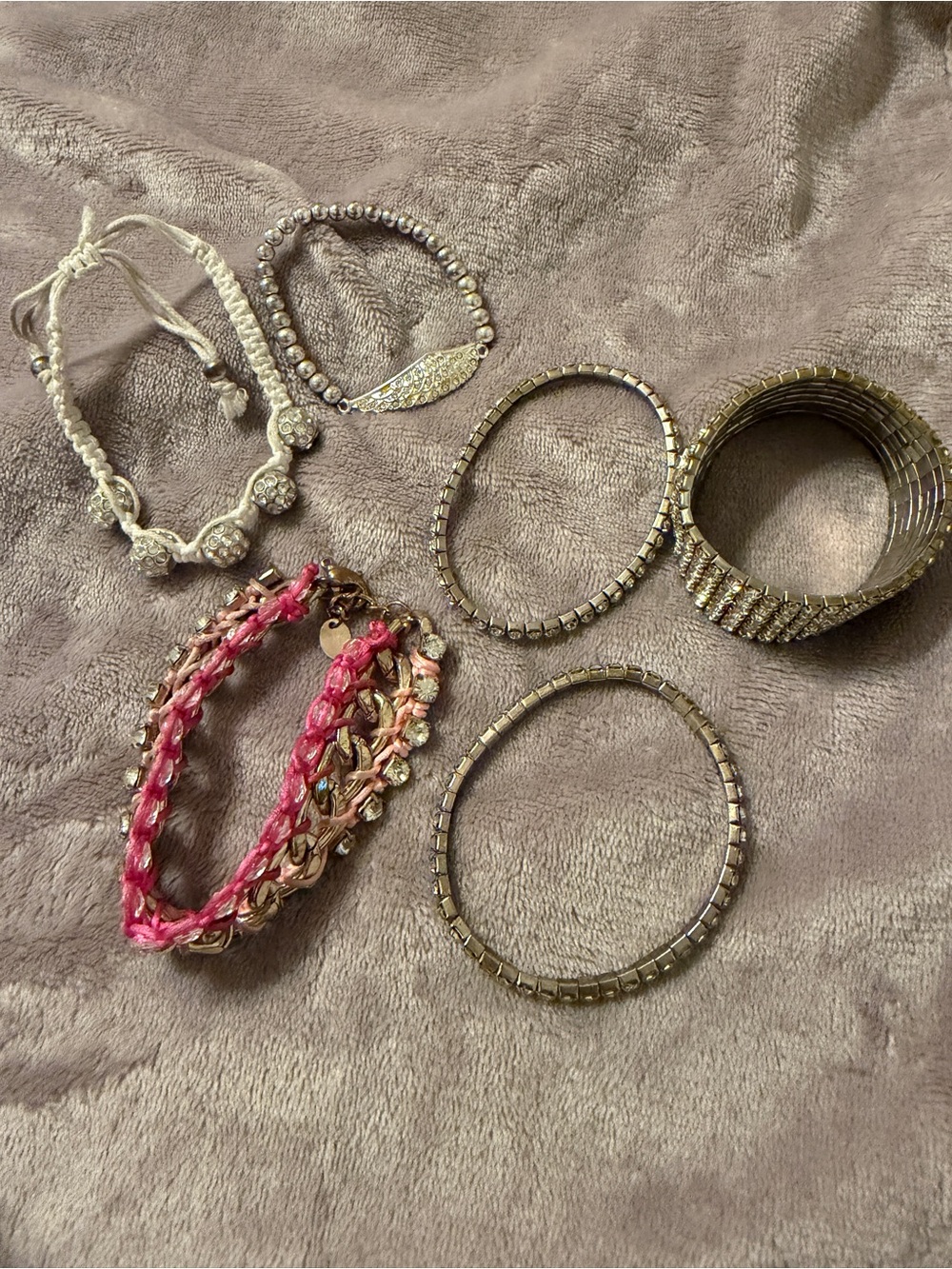 vintage women’s ring collection. 30+ rings & more assorted jewelry - Picture 9 of 10